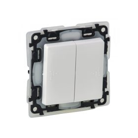   Legrand 752158 - Valena Life kettős váltókapcsoló IP44 fehér