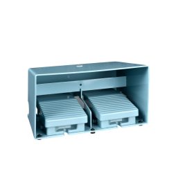 Schneider XPEM3110D - Kétlábas lábkapcsoló